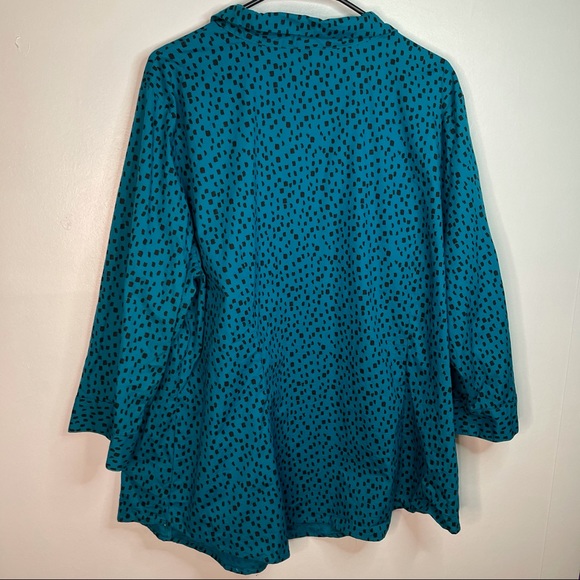 Worthington Blue and Black Button Down Shirt - Picture 6 of 8